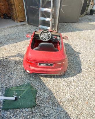 Macchina per bambini bmw x6