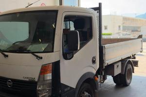 Nissan Cabstar Bianco
