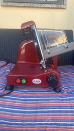 AFFETTATRICE ELETTRICA MARCA R.G.V.