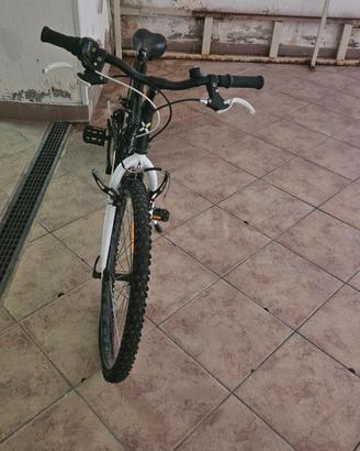  bicicletta btwin