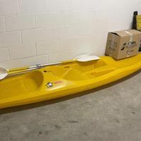 Canoa aperta NOVA con due pagaie