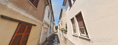 Monolocale 300eu SPESE COND. COMPRESE