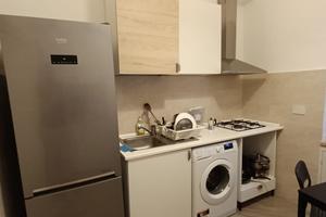 Stanza matrimoniale per uso doppio disponibile