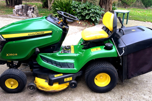 Trattorino Tagliaerba John Deere X350R