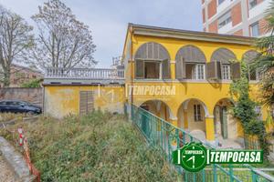 Villa in centro storico a Piacenza