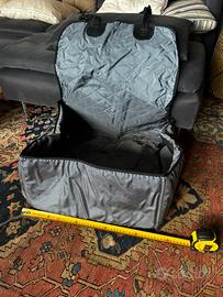 Cuccia cane automobile