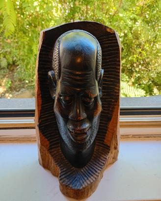 statua africana in legno