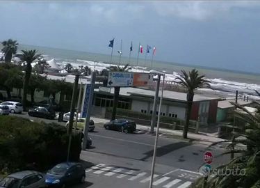 Bilocale Marina di Carrara NATALE