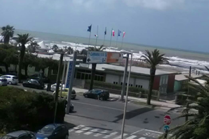 Bilocale Marina di Carrara NATALE