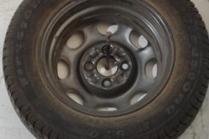 2 pneumatici completi di cerchio