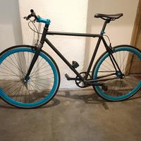 Bicicletta a scatto fisso/single speed