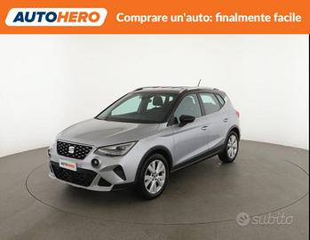 SEAT Arona YH09382