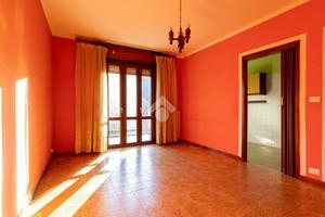 2 LOCALI A LUSERNA SAN GIOVANNI