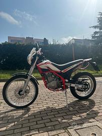 Beta Alp 200 – 02/2025 – 2952 km – come nuova