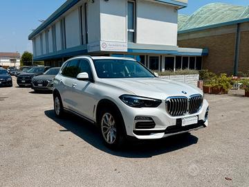 BMW X5 xdrive30d auto 265cv GANCIO TRAINO IVA ESPO