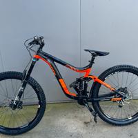 Giant Regin Sx