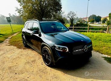 MERCEDES GLB 200D 4MATIC PREMIUM AMG LUXURY NIGHT