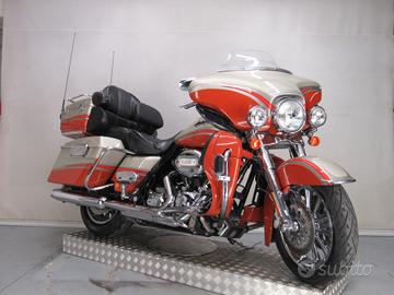 Harley-davidson CVO Ultra Classic Electra Glide SC