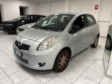 Toyota Yaris 10 sol 5 porte