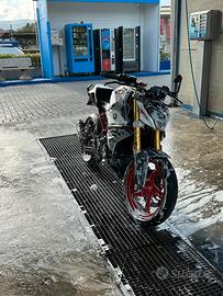 Moto BMW G310R