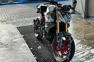 Moto BMW G310R