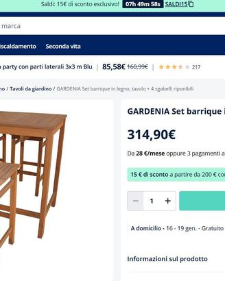 Tavolo con quattro sgabelli in legno