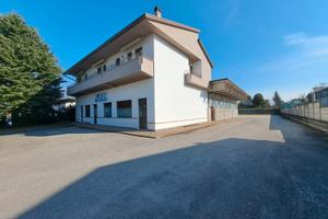 Capannone artigianale