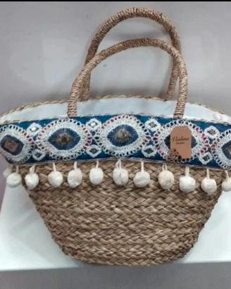 Borsa in paglia con ricami e paillettes 