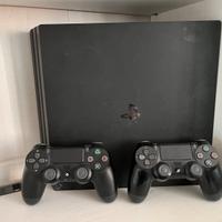 PlayStation 4 Pro + 2 Controller e cavi!