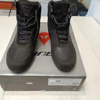 scarpe moto dainese