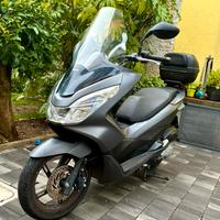 Honda PCX 150cc - 2015