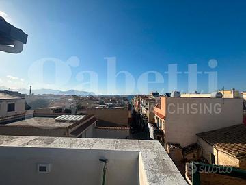 Arredato a pochi passi dal mare Ar/asp