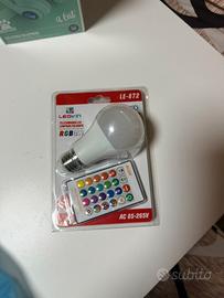 Lampadina smart con telecomando