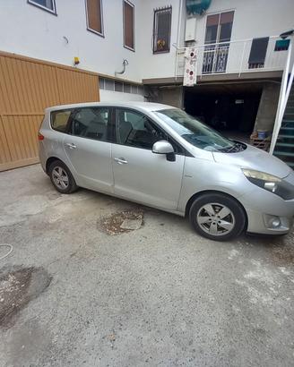 Renault gran scenic motore nuovo