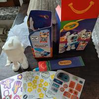 Astronauta con adesivi Crayola 