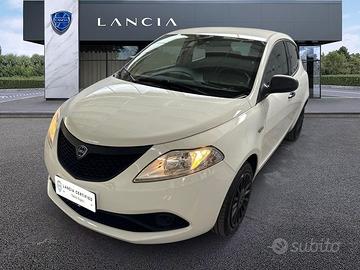 Lancia Ypsilon Ecochic 1.0 70cv Firefly Hybri...