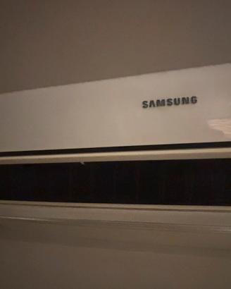 Condizionatore Samsung 9000 btu inverter completo