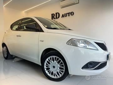 Lancia Ypsilon 1.2 Platinum ecochic Gpl 69cv okneo