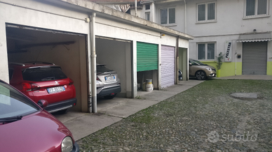 Garage interno cortile