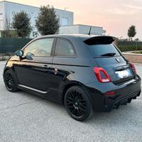 Abarth 595 Turismo 2018 – Total Black