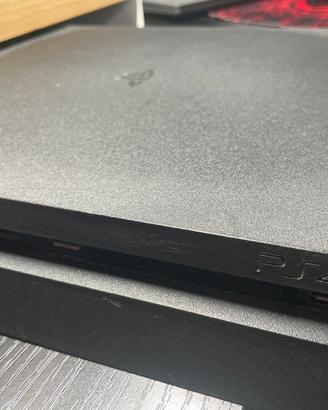 Ps4 usata (tutto in descrizione)