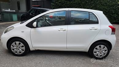 Toyota Yaris 1.3 5 porte Sol