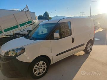 FIAT DOBLO CON CASETTIERA EURO 6
