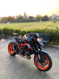 Ktm 1290 superduke r evo