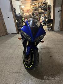 Yamaha R1