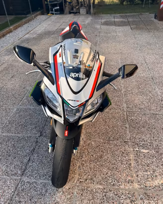 Aprilia RSV4 RF