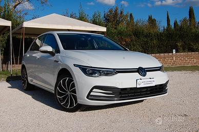 Volkswagen Golf 1.5 eTSI 130 CV EVO ACT DSG Style
