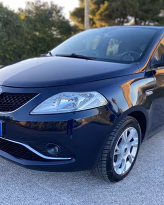 LANCIA Ypsilon 1.2 69 CV 5 porte Opening Edition