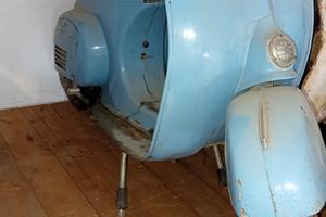 Vespa 50 del 1972 con libretto a paginette origina