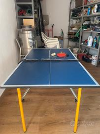 Tavolo piccolo da ping pong